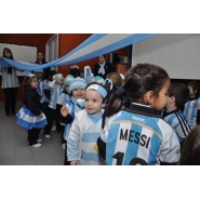 Los más pequeños celebraron el DIA DE LA BANDERA